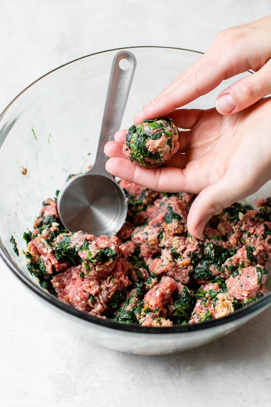 How to make beef and spinach meatballs.