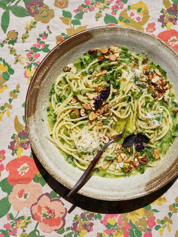 Pasta with Smashed Zucchini Cream